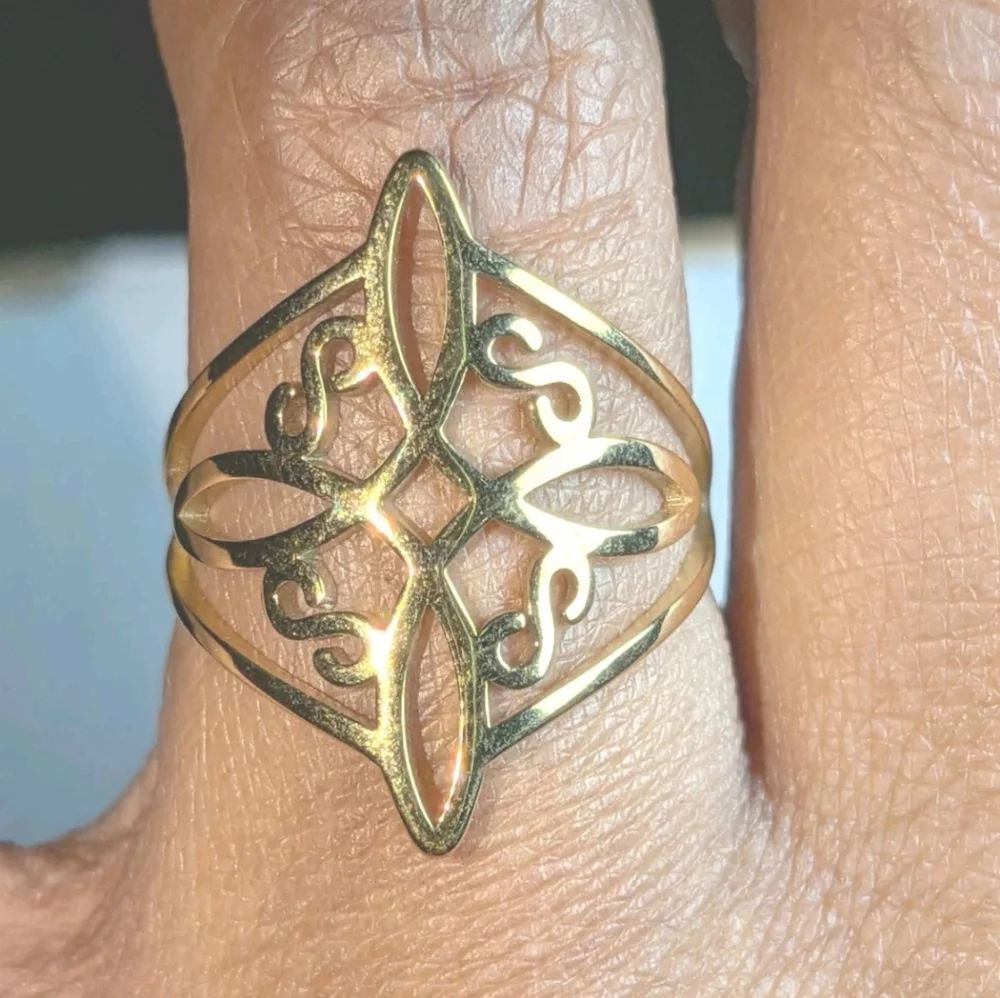 Witch Knot Golden Stainless Steel Ring for Women Wiccan Cross Celtics Knot Sz 7